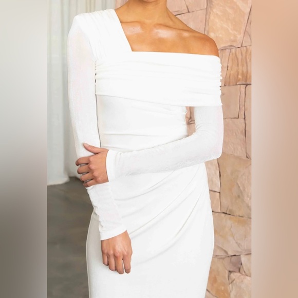 MISHA COLLECTION Dresses & Skirts - Misha collection Eleanor dress